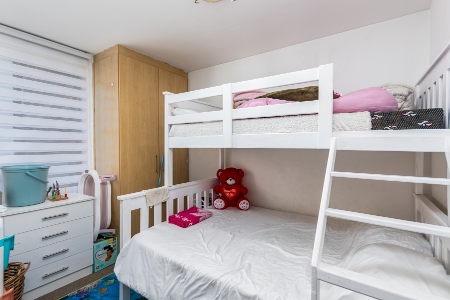 2 Bedroom Property for Sale in Zonnebloem Western Cape